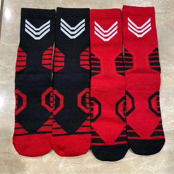 Michael Jordan Red and Black Athletic Basketball Elite Socks - Picture 2 of 3